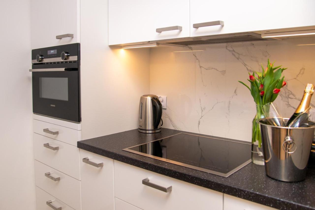 Maya'S Flats & Resorts 49 - Spacious 3 Rooms Apartment In Szafarnia Гданьск Экстерьер фото