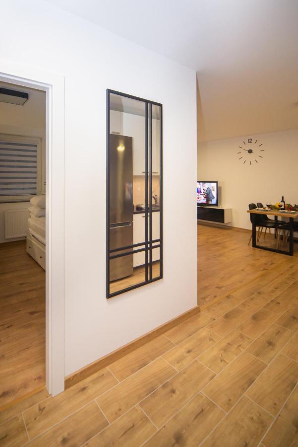 Maya'S Flats & Resorts 49 - Spacious 3 Rooms Apartment In Szafarnia Гданьск Экстерьер фото