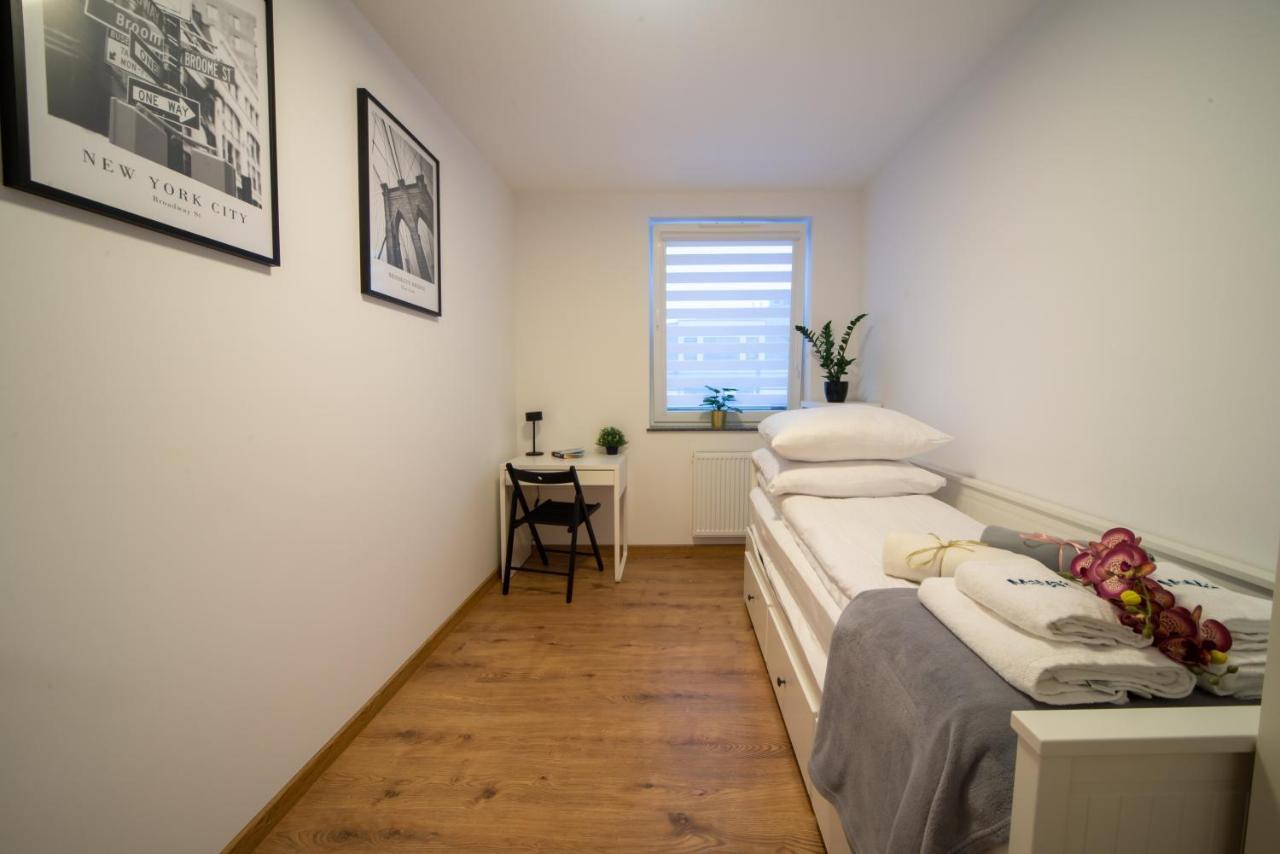 Maya'S Flats & Resorts 49 - Spacious 3 Rooms Apartment In Szafarnia Гданьск Экстерьер фото